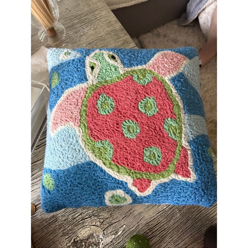 Jelly Bean Sea Turtle Loopy Yarn Throw Pillow EUC